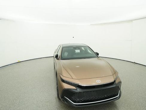 New 2026 Toyota Crown Platinum image 37