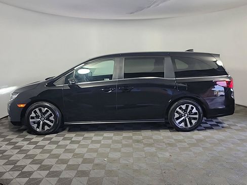 Certified 2025 Honda Odyssey EX-L image 11