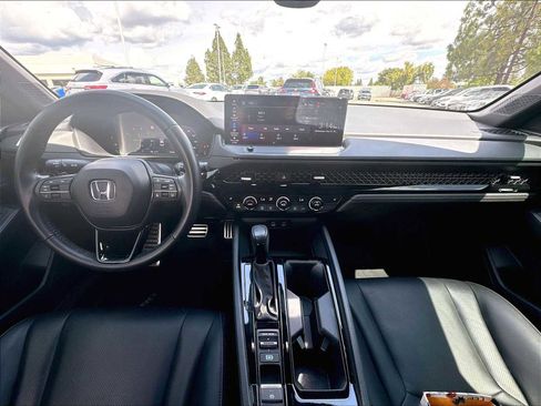 Used 2024 Honda Accord Sport image 17