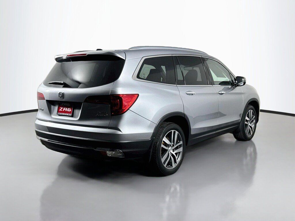 Used 2017 Honda Pilot Elite image 5