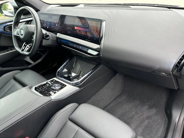 Used 2025 BMW X3 xDrive30i AWD/4WD image 9