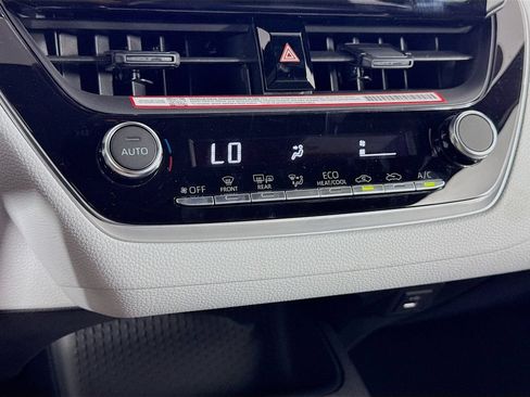New 2026 Toyota Corolla SE FWD image 19