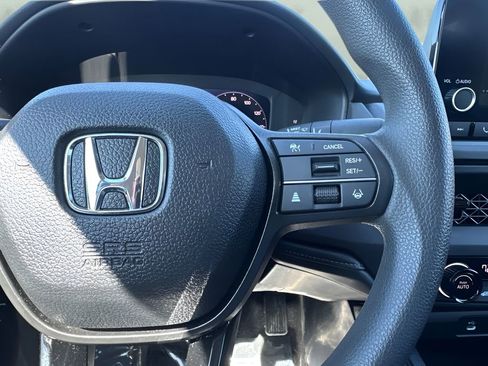 Used 2025 Honda Accord LX image 15