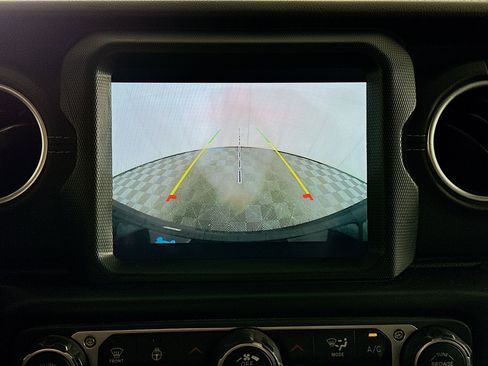 Used 2023 Jeep Wrangler Sahara w/ Cold Weather Group image 22