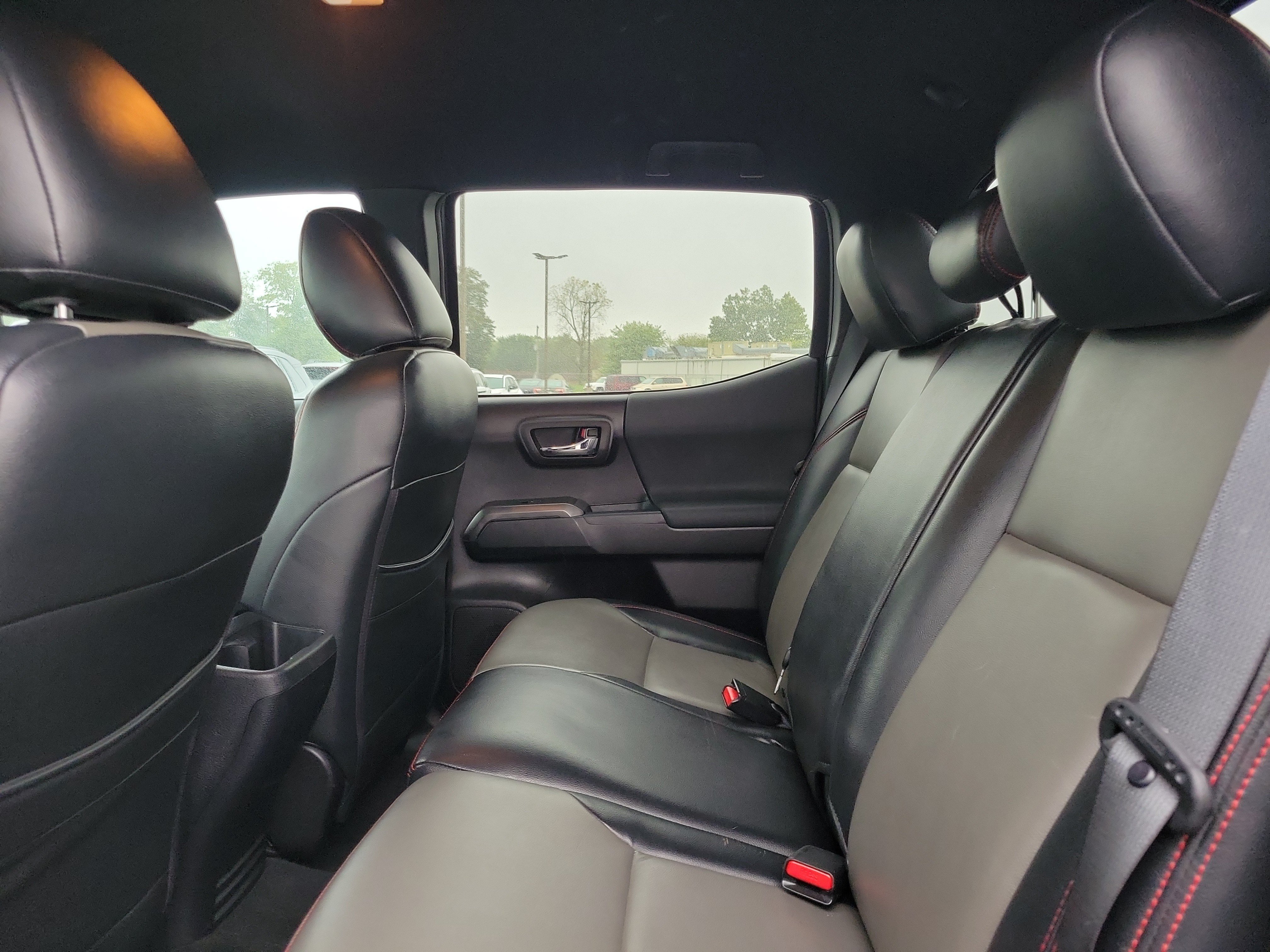 Used 2020 Toyota Tacoma TRD Sport RWD image 11
