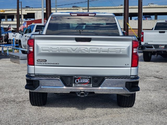 Used 2022 Chevrolet Silverado 1500 LT RWD image 6