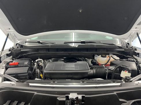 Used 2024 Chevrolet Tahoe Z71 w/ Luxury Package image 29