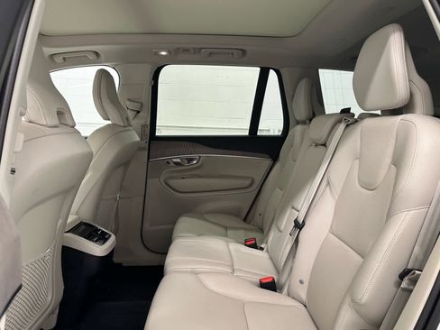 Used 2024 Volvo XC90 B5 Plus image 15