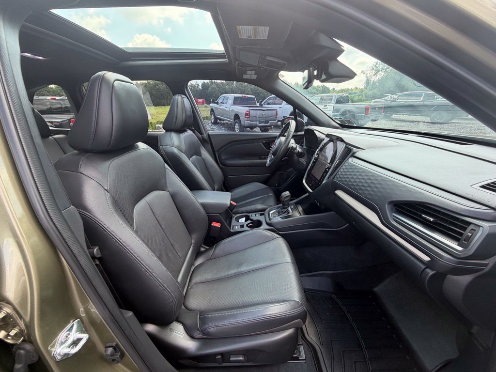 Used 2025 Subaru Forester Limited AWD/4WD image 23