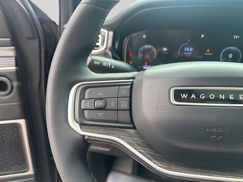 Used 2022 Jeep Wagoneer Series III w/ Premium Group I image 31