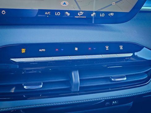 New 2026 Buick Enclave Sport Touring w/ Power Package image 27