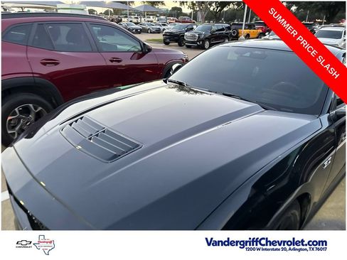 Used 2025 Ford Mustang GT RWD image 2