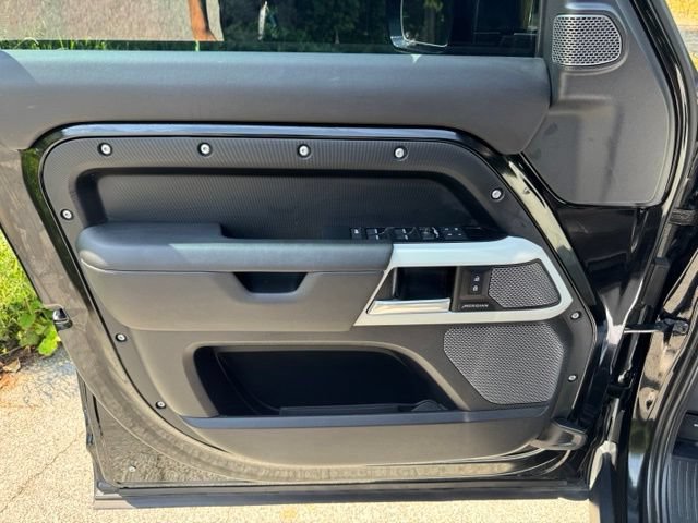 Certified 2024 Land Rover Defender 110 S AWD/4WD image 8