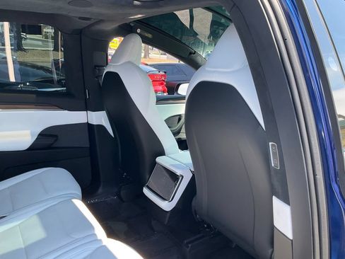 Used 2023 Tesla Model X AWD/4WD image 50