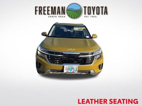 Used 2024 Kia Seltos SX w/ SX Sunroof Package image 3