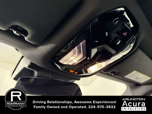 Used 2025 BMW 530i xDrive image 10