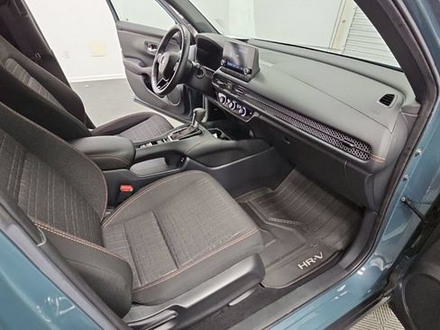 Certified 2024 Honda HR-V Sport image 32