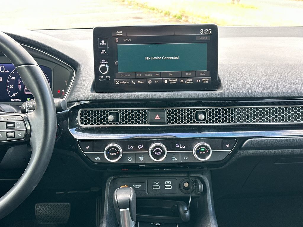 Used 2022 Honda Civic Touring image 15