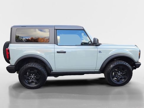 Used 2024 Ford Bronco Black Diamond image 2