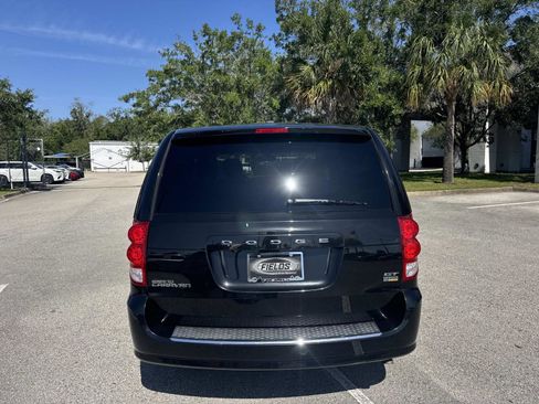 Used 2019 Dodge Grand Caravan GT FWD image 6
