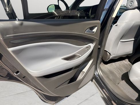 Used 2020 Buick Envision Premium AWD/4WD image 20