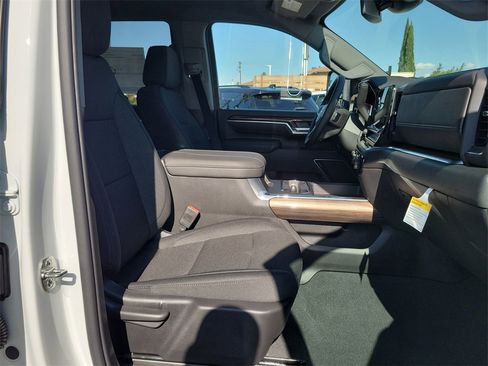 New 2026 Chevrolet Silverado 2500 LT image 18