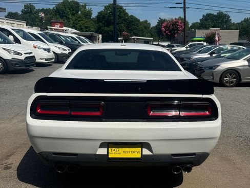 Used 2018 Dodge Challenger SXT Plus RWD image 5