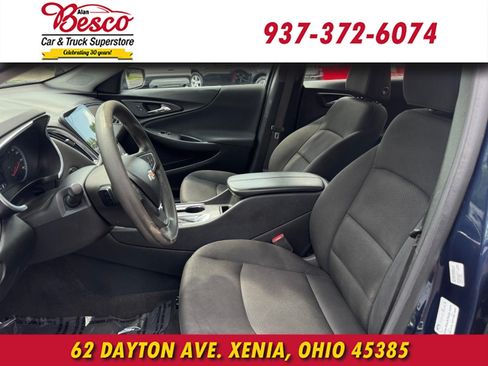 Used 2020 Chevrolet Malibu LT FWD image 10