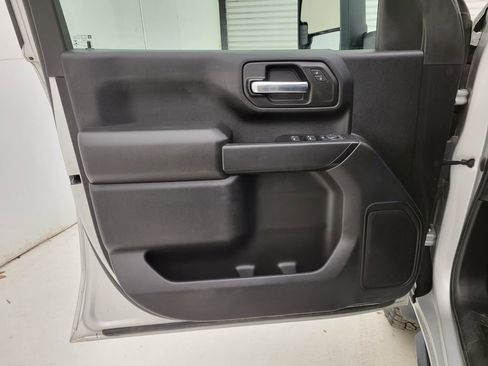 Used 2022 Chevrolet Silverado 2500 Custom image 22