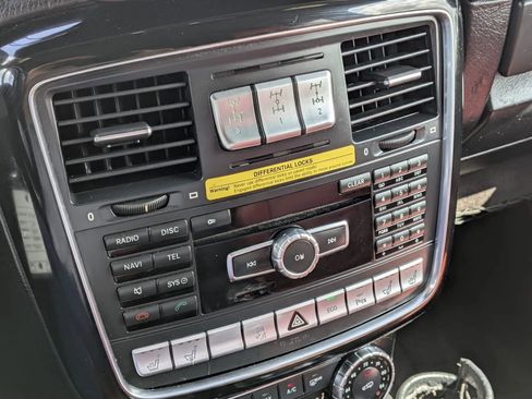 Used 2014 Mercedes-Benz G 63 AMG 4MATIC image 19
