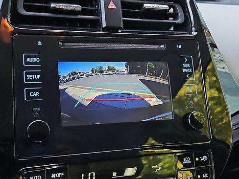 Used 2019 Toyota Prius LE AWD/4WD image 17