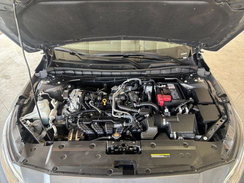 Used 2025 Nissan Altima 2.5 SV FWD image 33