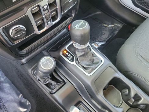 Certified 2019 Jeep Wrangler Unlimited Sport S image 25