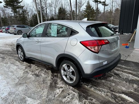 Used 2016 Honda HR-V LX image 3