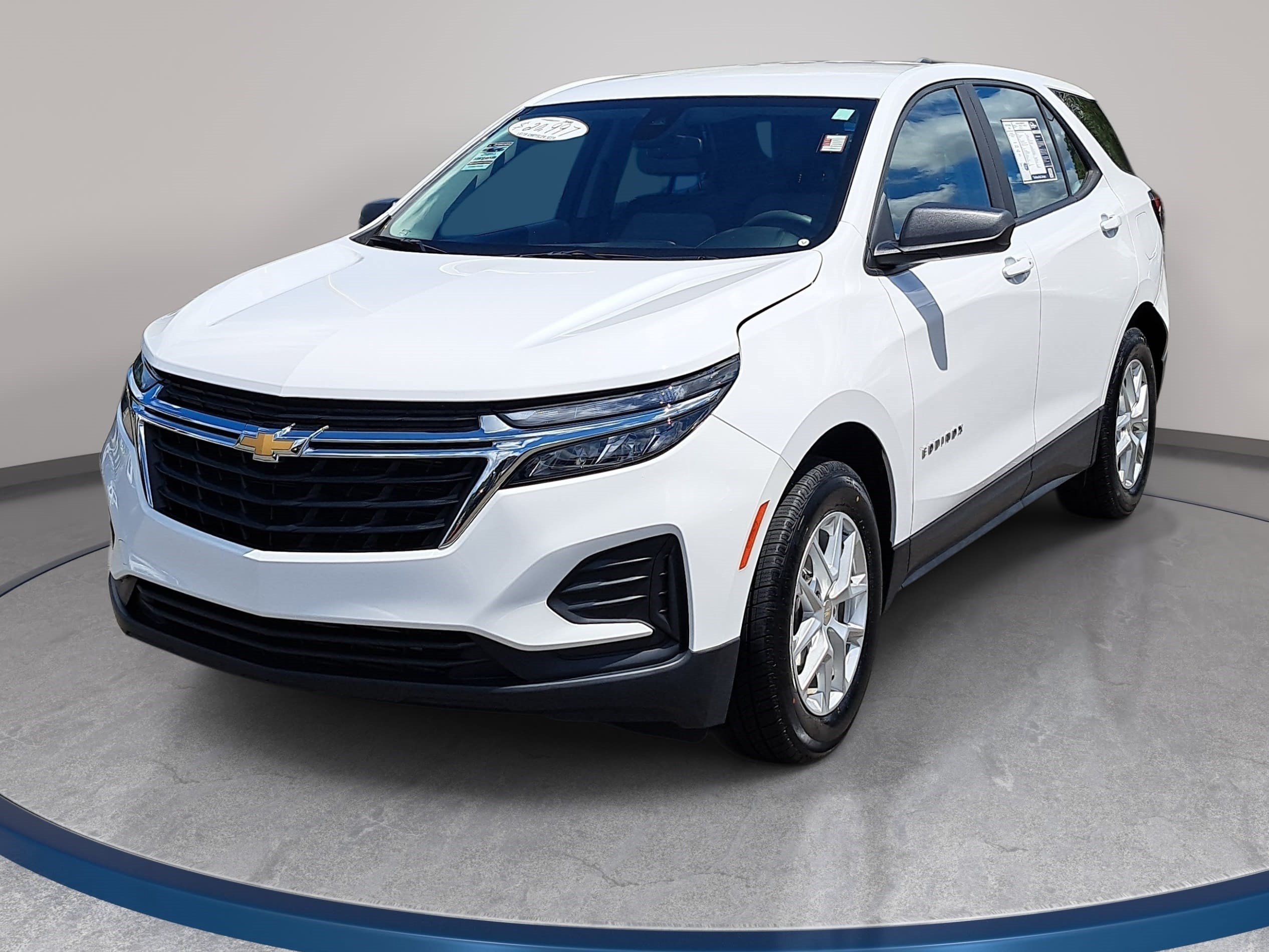 Used 2023 Chevrolet Equinox LS FWD image 1