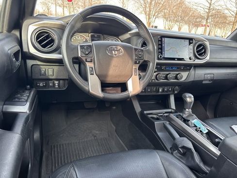 Used 2023 Toyota Tacoma Limited image 17