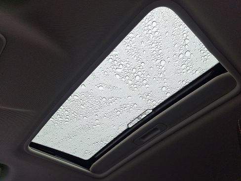 Certified 2022 Ford EcoSport SE w/ SE Appearance Package image 14