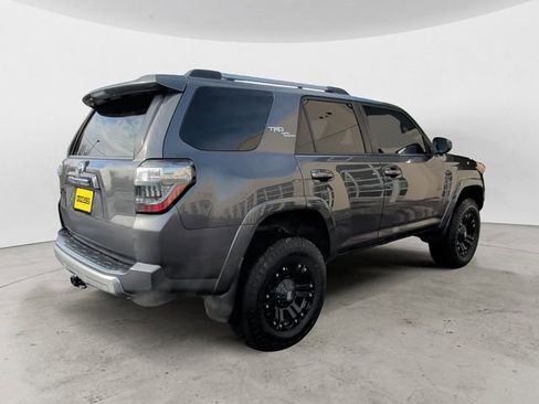 Used 2018 Toyota 4Runner TRD Off-Road image 5