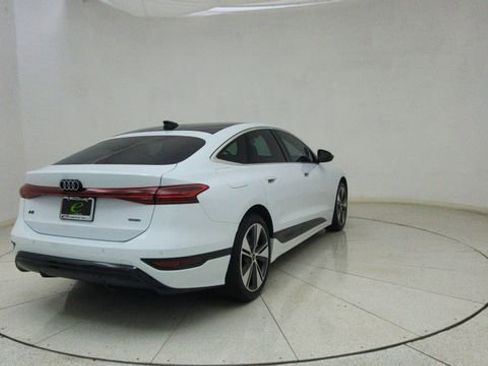 Used 2025 Audi A6 e-tron Premium w/ Convenience Package image 67