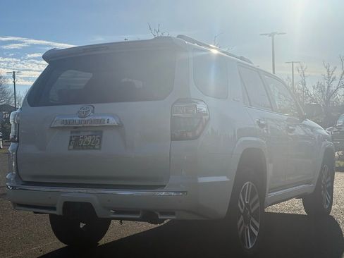 Used 2022 Toyota 4Runner Limited image 5