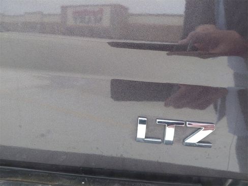 Used 2015 Chevrolet Silverado 1500 LTZ w/ LTZ Plus Package image 23