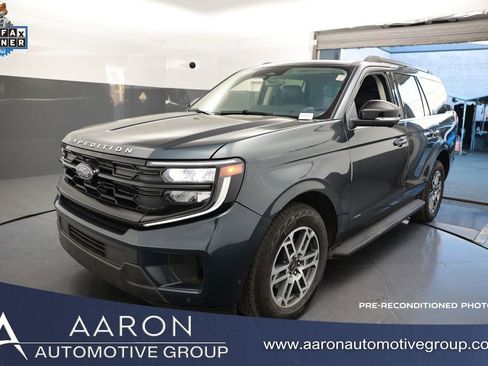 Used 2025 Ford Expedition Active image 1