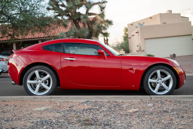 Used 2009 Pontiac Solstice Coupe RWD image 19