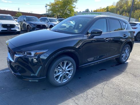 New 2025 MAZDA CX-5 AWD 2.5 S w/ Premium Plus Pkg image 4
