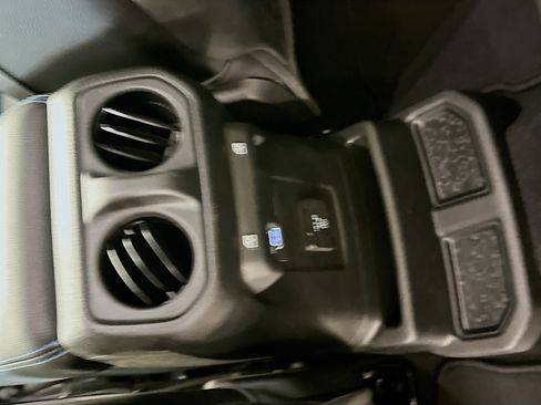 Used 2023 Jeep Wrangler Unlimited Rubicon 4xe w/ Cold Weather Group AWD/4WD image 27
