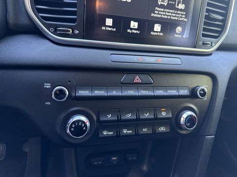 Used 2021 Kia Sportage S image 28