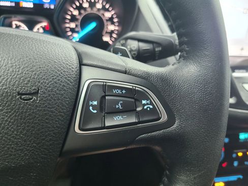 Used 2017 Ford Escape Titanium AWD/4WD image 31