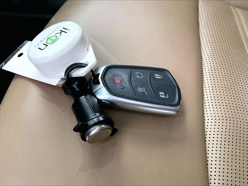 Used 2022 Cadillac XT5 Sportv w/ Platinum Package image 14