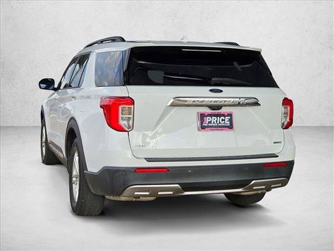 Used 2020 Ford Explorer XLT w/ Equipment Group 202A RWD image 7