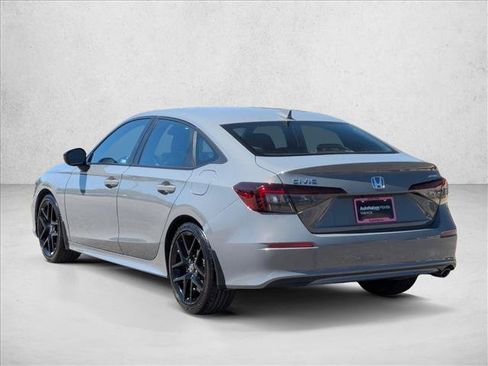 Used 2025 Honda Civic Sport image 8